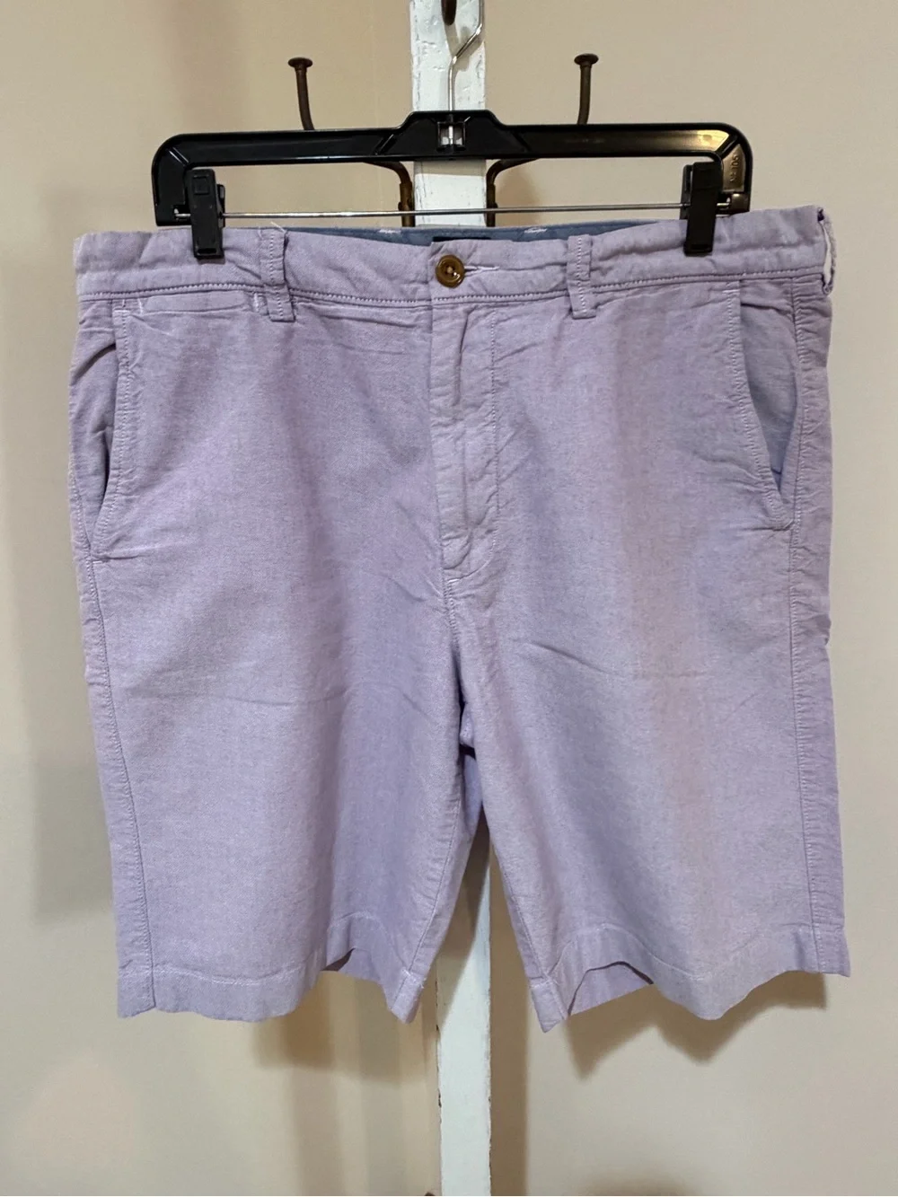 MENS JCREW CLUB SHORTS FLAT FRONT IN  SIZE 35” WAIST 11” LENGTH IN PURPLE
